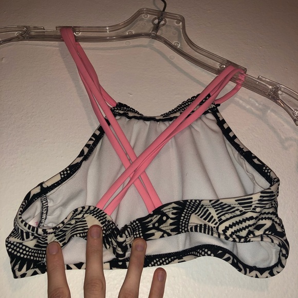 Patterned Bikini Top - Picture 4 of 4